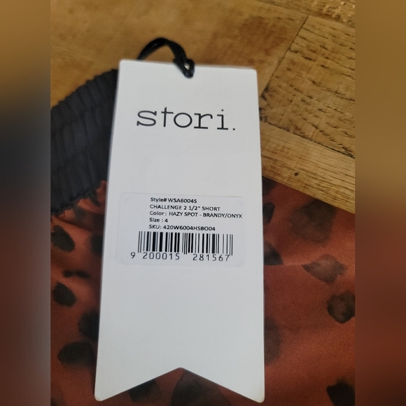 Stori. - Challenge Short 2.5" in Hazy Spot- Brandy/Onyx, Size 4 - Picture 7 of 8